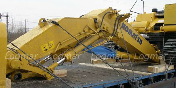 Отправка экскаватора Komatsu PC400 по железной дорогеотправка экскаватора Komatsu PC400